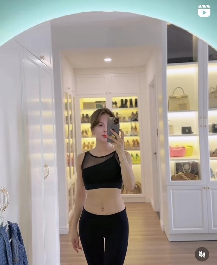 Diệp Lâm Anh sở hữu body nuột nà dù đã là mẹ 2 con. Ảnh internet