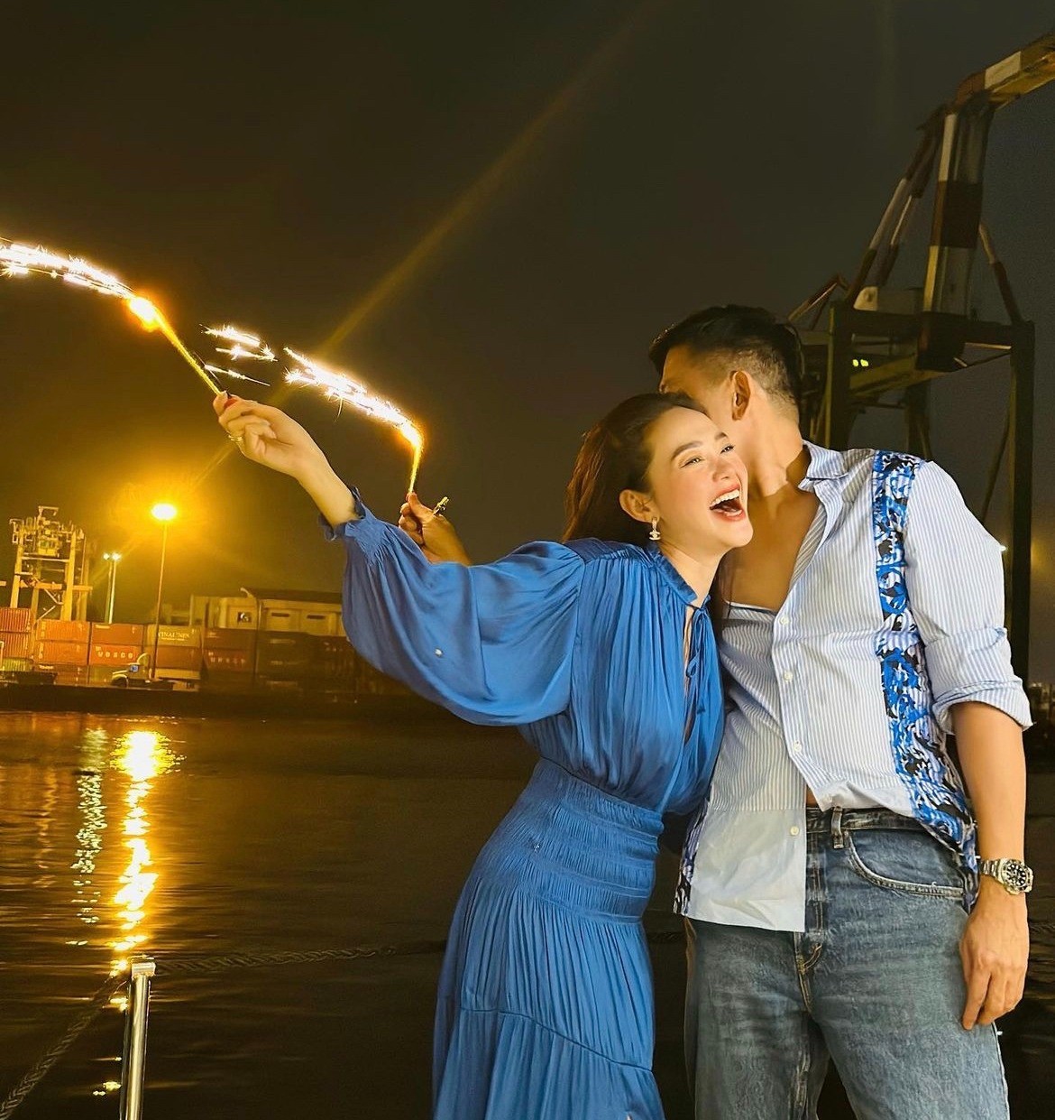 Minh Hằng và chồng kín tiếng. Ảnh FBNV