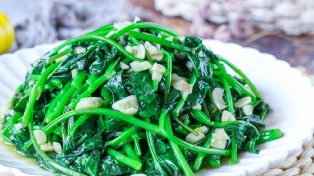 Rau lang: Loại rau rẻ tiền tốt như 'thần dược', kẻ thù của ung thư - Ảnh 2