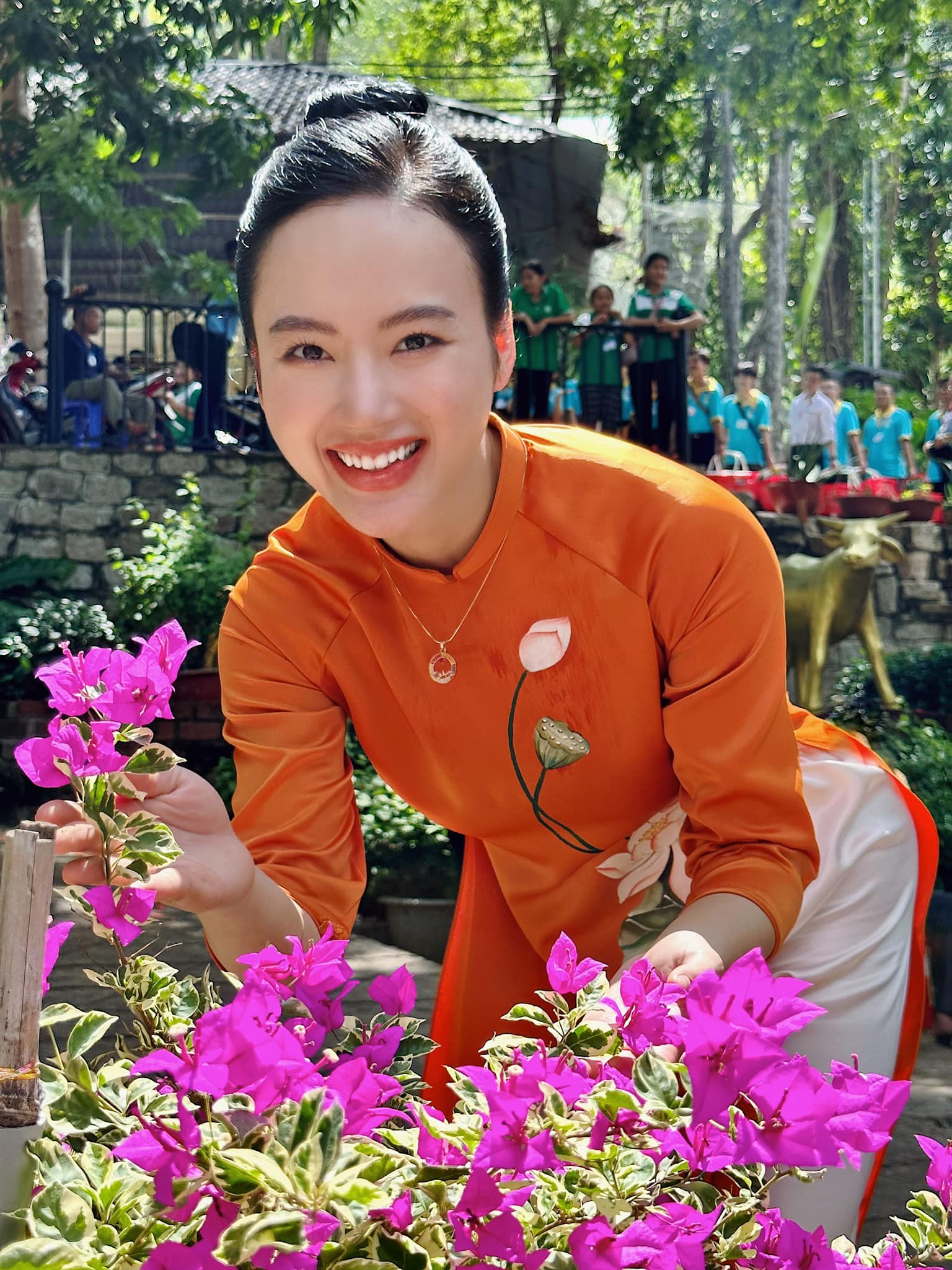 Ăn chay trường và tập luyện giúp Angela Phương Trinh đẹp hơn. Ảnh FBNV Ăn chay trường và tập luyện giúp Angela Phương Trinh đẹp hơn. Ảnh FBNV