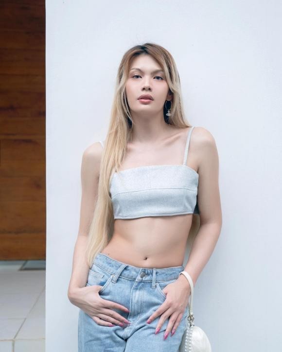 Vóc dáng chuẩn không cần chỉnh của Luna Đào. Ảnh FBNV Vóc dáng chuẩn không cần chỉnh của Luna Đào. Ảnh FBNV