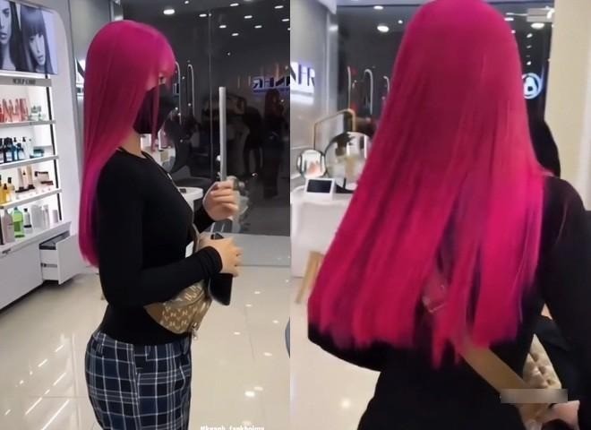 Khởi My nổi bần bật với kiểu tóc màu hồng. Ảnh internet Khởi My nổi bần bật với kiểu tóc màu hồng. Ảnh internet