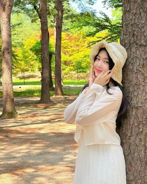 Ái nữ nhà MC Quyền Linh tung ảnh đúng chuẩn thần thái tiểu thư nhà giàu - Ảnh 3 Ái nữ nhà MC Quyền Linh tung ảnh đúng chuẩn thần thái tiểu thư nhà giàu - Ảnh 3