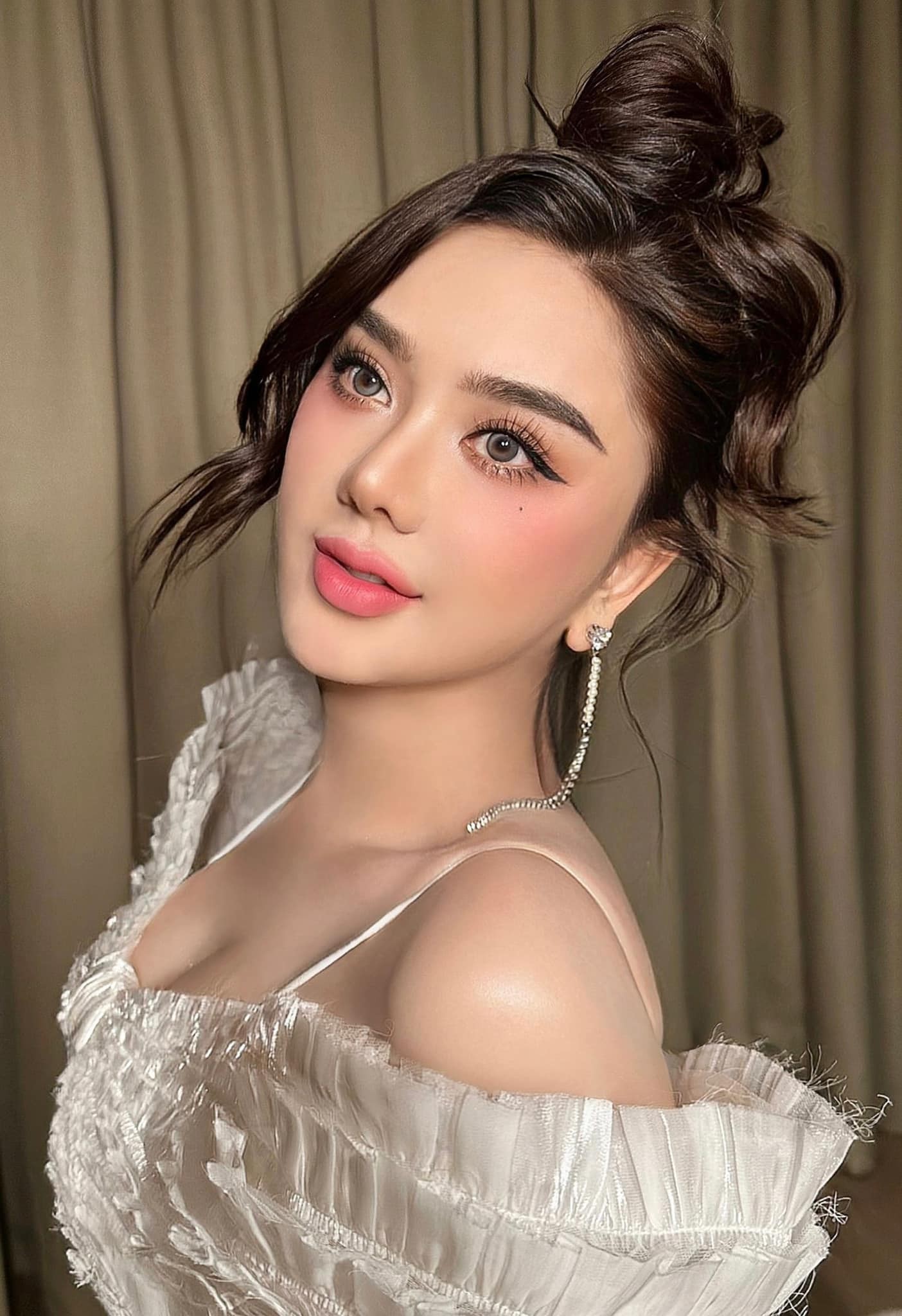 Nhan sắc ngày càng thăng hạng của Lâm Khánh Chi. Ảnh FBNV