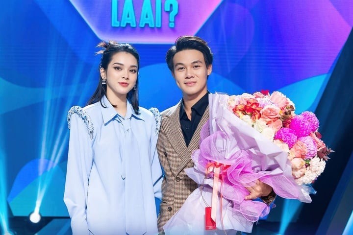 Quỳnh Lương và Tiến Phát chính thức hẹn hò sau khi tham gia chương trình Người ấy là ai. Ảnh internet Quỳnh Lương và Tiến Phát chính thức hẹn hò sau khi tham gia chương trình Người ấy là ai. Ảnh internet