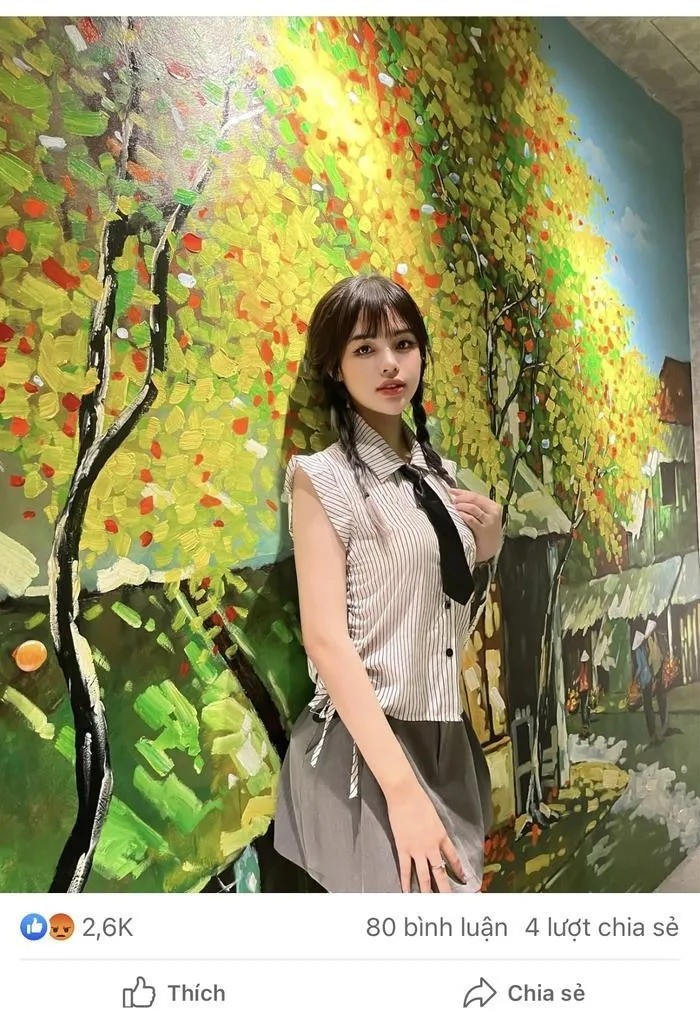 Cư dân mạng vào trang cá nhân của vợ Anh Tuấn thả biểu tượng phẫn nộ. Ảnh FBNV Cư dân mạng vào trang cá nhân của vợ Anh Tuấn thả biểu tượng phẫn nộ. Ảnh FBNV