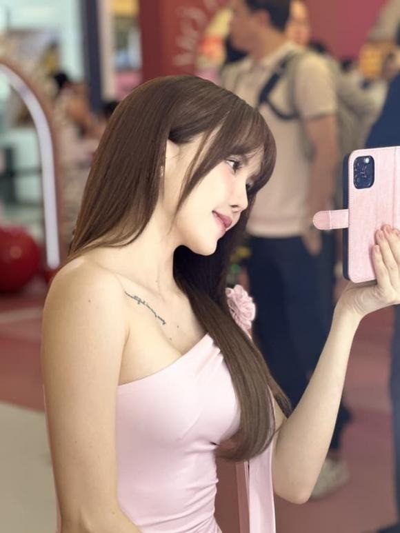 Góc chụp tại sự kiện khiến Thiều Bảo Trâm bị hiểu lầm sửa mũi. Ảnh IGNV Góc chụp tại sự kiện khiến Thiều Bảo Trâm bị hiểu lầm sửa mũi. Ảnh IGNV