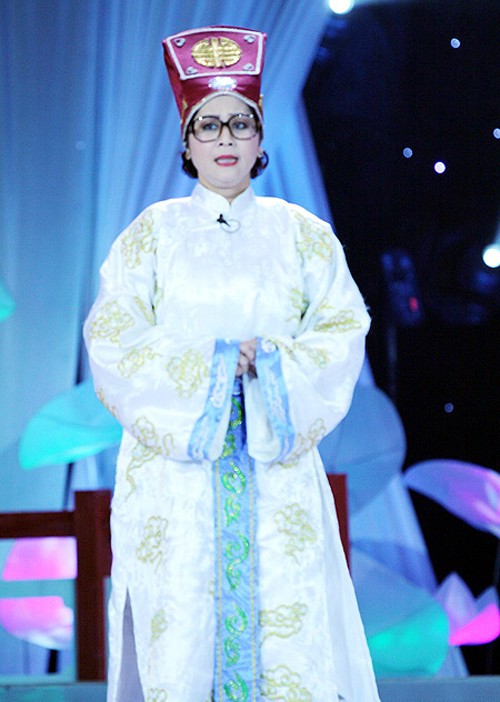 NS Minh Hằng trong vai táo bà của Gặp nhau cuối năm. Ảnh internet