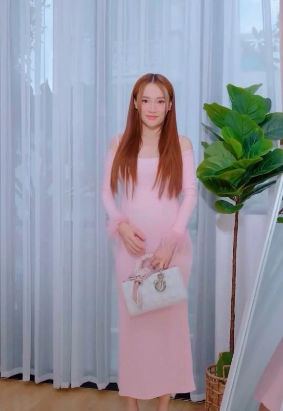 Nhan sắc xinh đẹp của Nhã Phương khi mang thai lần 2. Ảnh FBNV Nhan sắc xinh đẹp của Nhã Phương khi mang thai lần 2. Ảnh FBNV