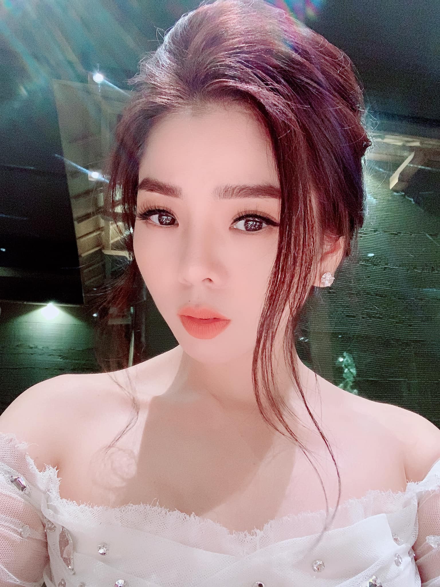 Nhan sắc ngày càng thăng hạng của Lệ Quyên sau thời gian hẹn hò Lâm Bảo Châu. Ảnh internet