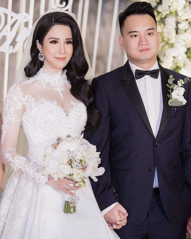Diệp Lâm Anh và chồng cũ từng có nhiều năm mặn nồng trước khi đường ai nấy đi đầy ồn ào. Ảnh internet Diệp Lâm Anh và chồng cũ từng có nhiều năm mặn nồng trước khi đường ai nấy đi đầy ồn ào. Ảnh internet