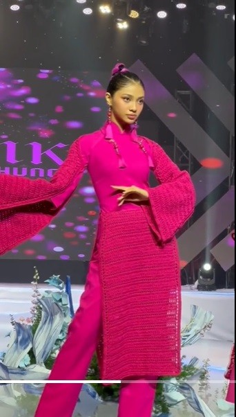 Á hậu Minh Kiên ngày càng tự tin catwalk, thần thái sắc bén hơn so với thời thi Hoa hậu Thế giới Việt Nam 2023. Ảnh IGNV Á hậu Minh Kiên ngày càng tự tin catwalk, thần thái sắc bén hơn so với thời thi Hoa hậu Thế giới Việt Nam 2023. Ảnh IGNV