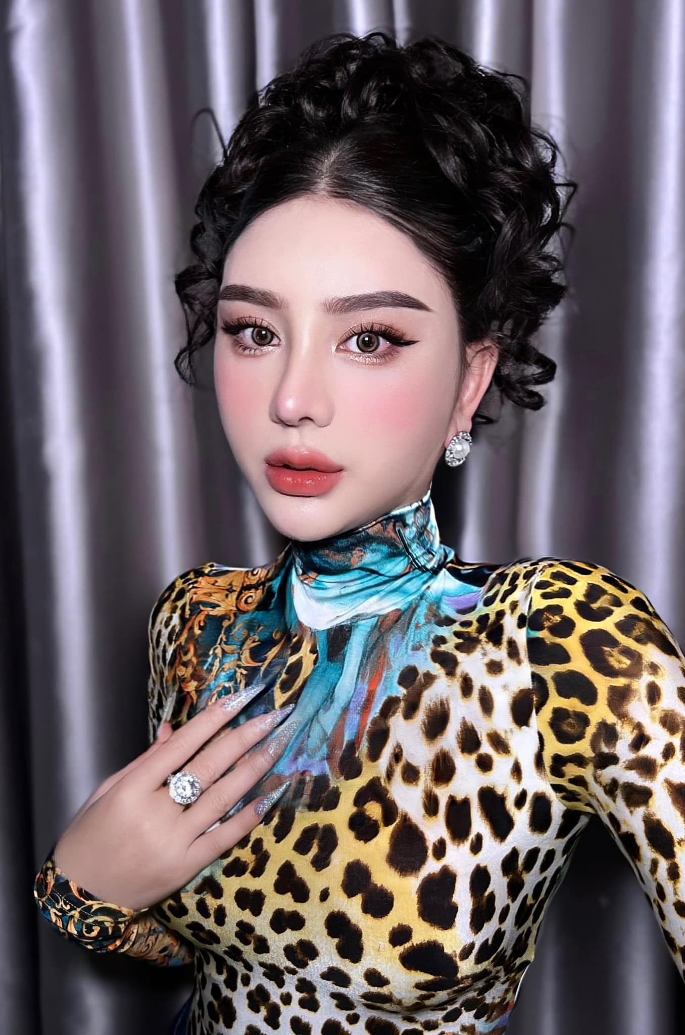 Lâm Khánh Chi được nhận xét là có nét giống Phạm Băng Băng sau khi hoàn thiện nhan sắc. Ảnh FBNV