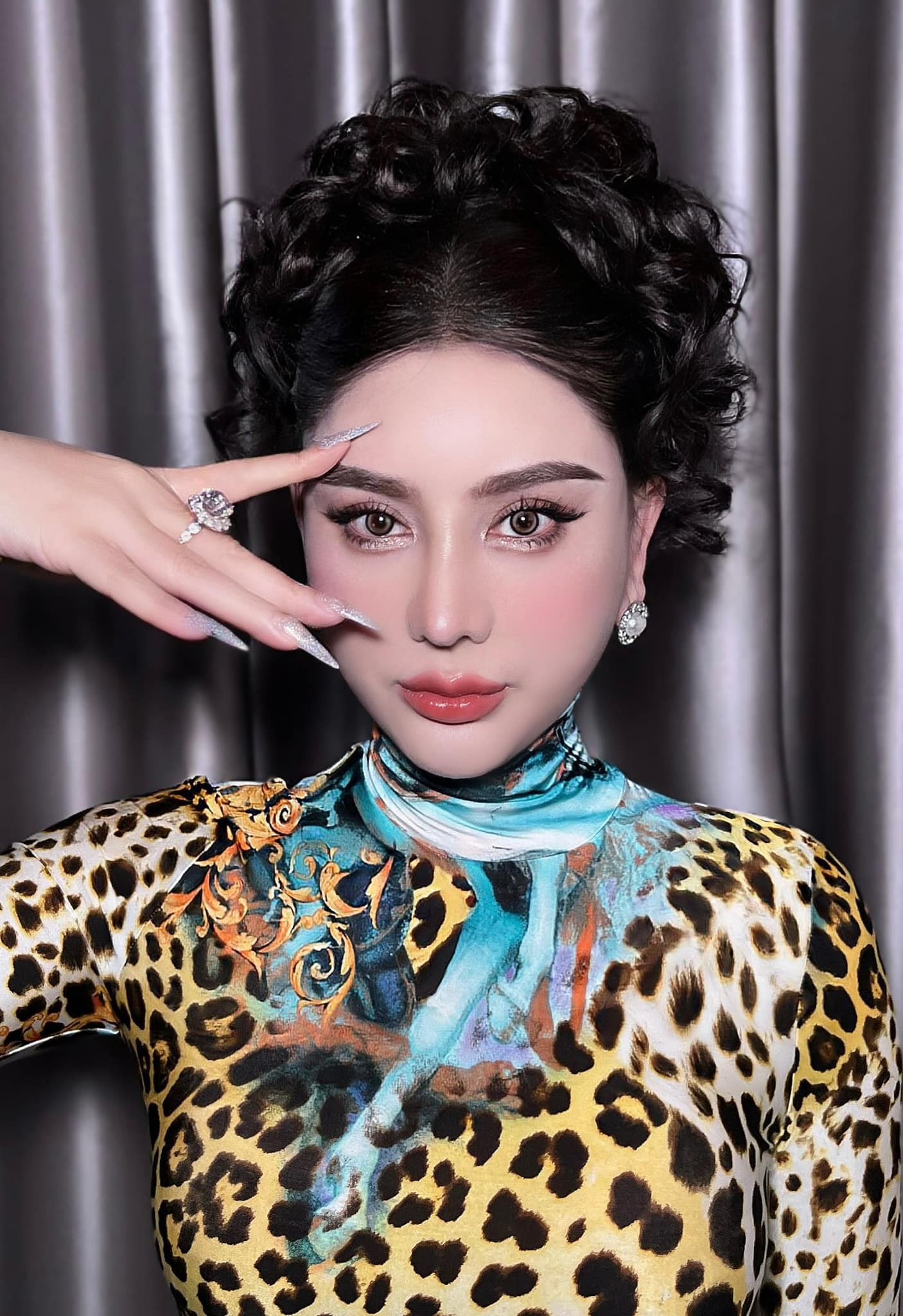 Nhan sắc thăng hạng của Lâm Khánh Chi khiến ai nấy xuýt xoa, ngưỡng mộ. Ảnh FBNV