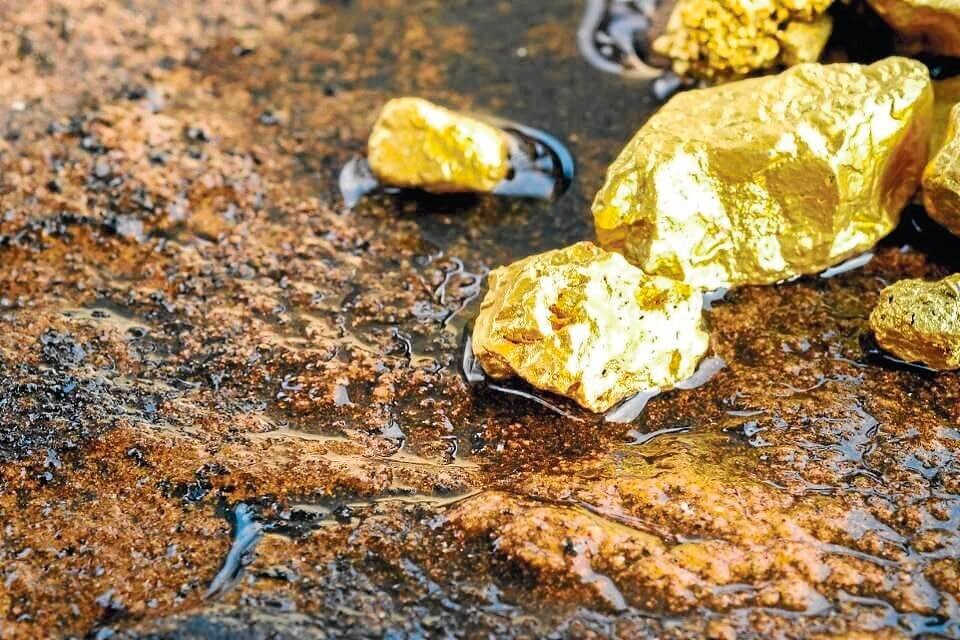 Người đàn ông bỗng đổi đời nhờ nhặt được kho báu, hé lộ nơi có nhiều vàng trên Trái Đất - Ảnh 2 Người đàn ông bỗng đổi đời nhờ nhặt được kho báu, hé lộ nơi có nhiều vàng trên Trái Đất - Ảnh 2