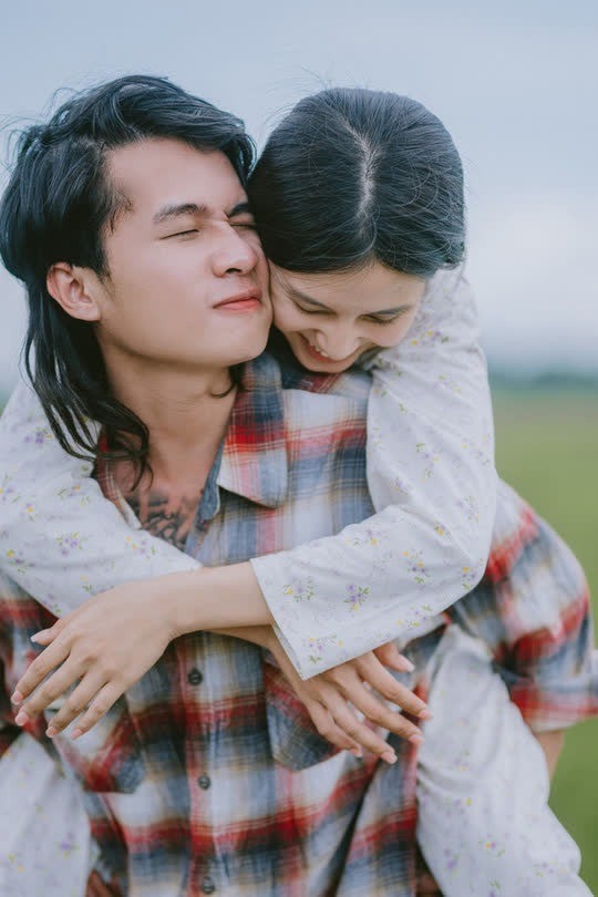 Ồn ào Jack có con với nữ diễn viên đóng chung MV khiến nam ca sĩ phải ở ẩn suốt 1 thời gian. Ảnh internet Ồn ào Jack có con với nữ diễn viên đóng chung MV khiến nam ca sĩ phải ở ẩn suốt 1 thời gian. Ảnh internet