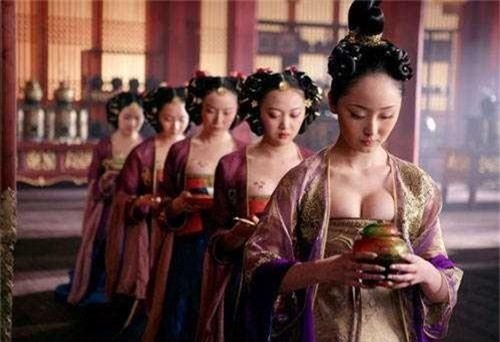 4 quy tắc cực khắt khe dành cho phi tần khi được vua thị tẩm: Vén màn bí mật che giấu phía sau - Ảnh 4 4 quy tắc cực khắt khe dành cho phi tần khi được vua thị tẩm: Vén màn bí mật che giấu phía sau - Ảnh 4