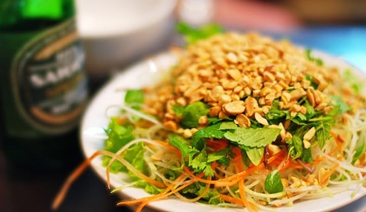 Nộm, gỏi, salad là những món không nên sau nếu để qua đêm. Ảnh internet Nộm, gỏi, salad là những món không nên sau nếu để qua đêm. Ảnh internet
