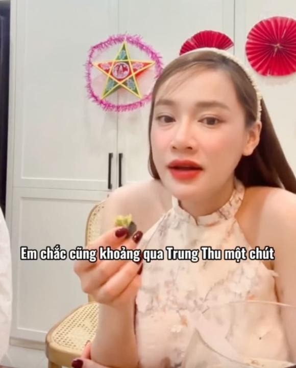 Ở tháng cuối thai kỳ, Nhã Phương vẫn xinh đẹp, rạng rỡ. Ảnh internet Ở tháng cuối thai kỳ, Nhã Phương vẫn xinh đẹp, rạng rỡ. Ảnh internet