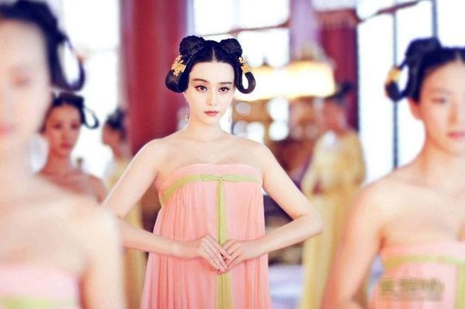 Cung nữ xưa cũng rất sợ mỗi khi đi vệ sinh. Ảnh minh họa Cung nữ xưa cũng rất sợ mỗi khi đi vệ sinh. Ảnh minh họa