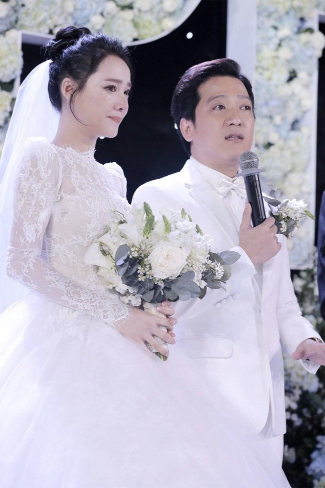 Để đến được với nhau, Nhã Phương và Trường Giang đã trải qua nhiều sóng gió, thăng trầm. Ảnh internet Để đến được với nhau, Nhã Phương và Trường Giang đã trải qua nhiều sóng gió, thăng trầm. Ảnh internet