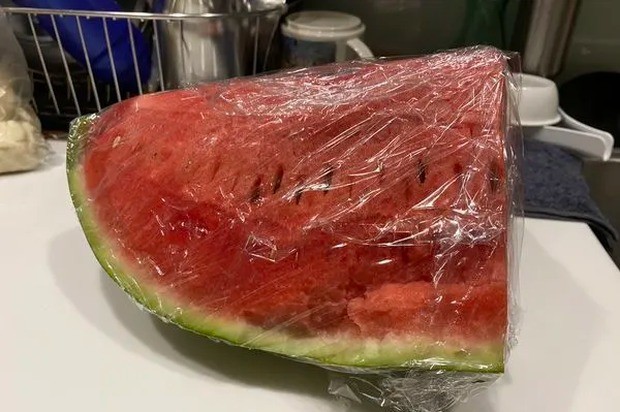 4 sai lầm khi dùng màng bọc thực phẩm, cái thứ 3 phần lớn các gia đình mắc phải - Ảnh 1