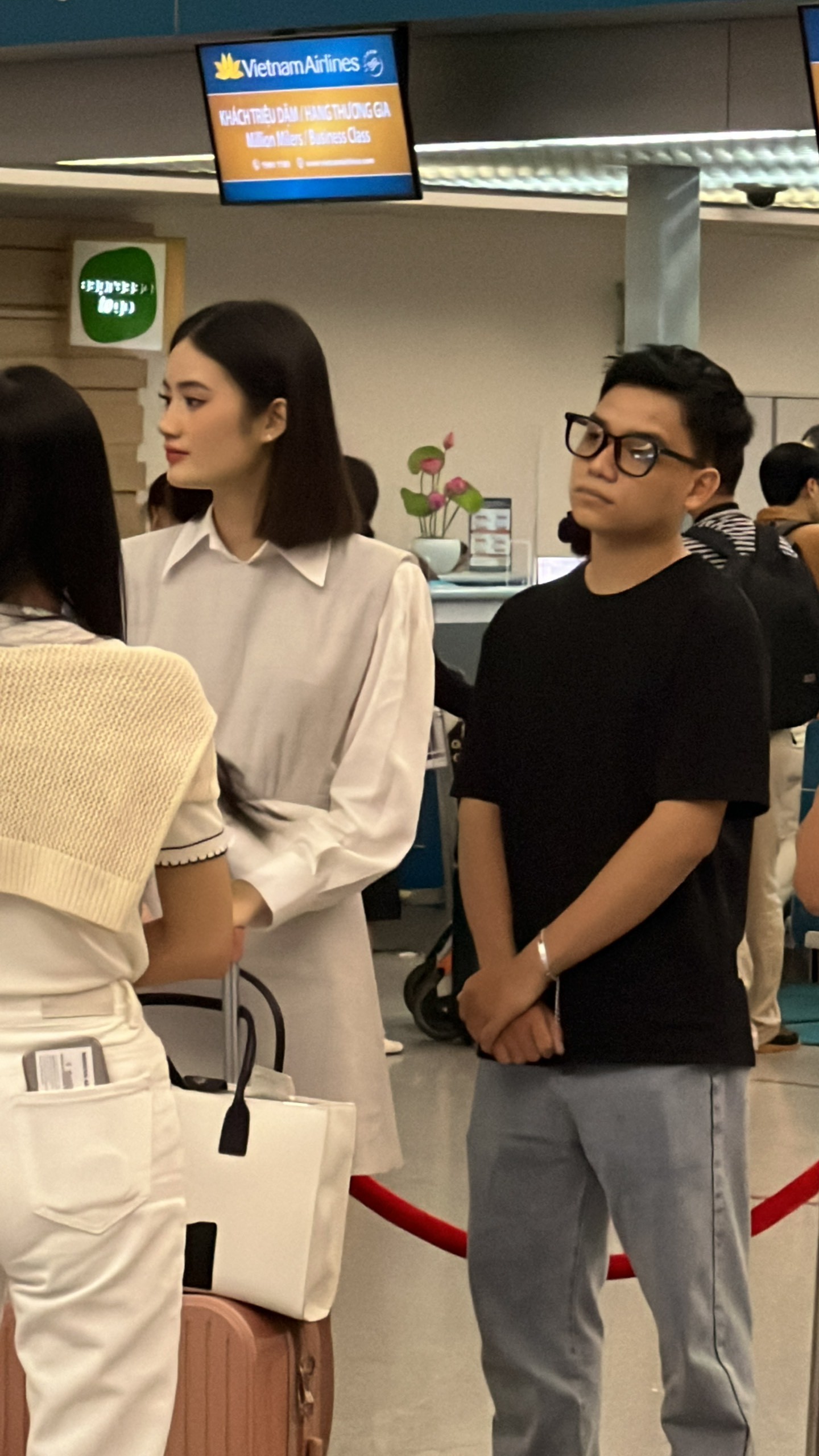 Hoa hậu Ý Nhi sang Úc du học sau ồn ào. Ảnh internet Hoa hậu Ý Nhi sang Úc du học sau ồn ào. Ảnh internet