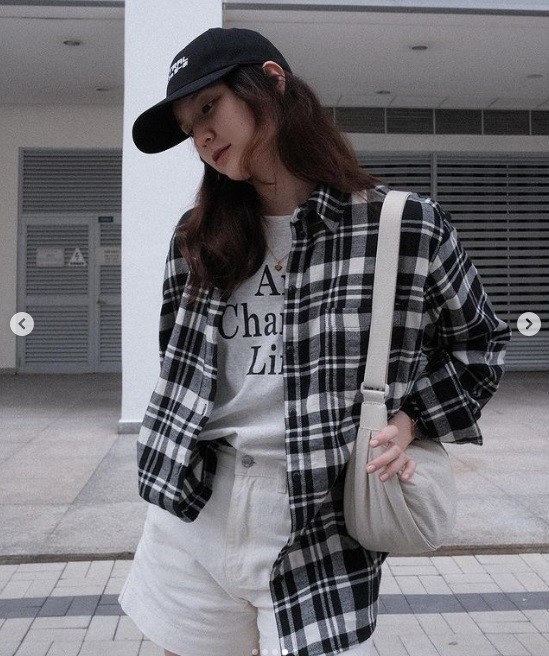 Sơn Tùng và Hải Tú vướng nghi vấn dùng đồ đôi. Ảnh IGNV Sơn Tùng và Hải Tú vướng nghi vấn dùng đồ đôi. Ảnh IGNV