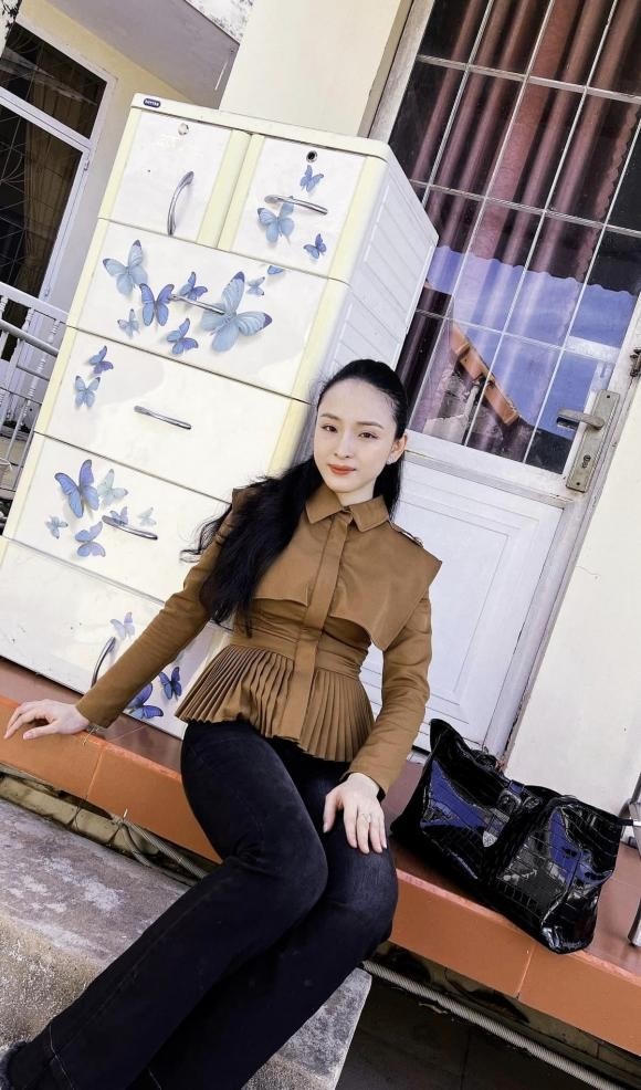 Trương Hồ Phương Nga ngày càng lão hóa ngược. Ảnh FBNV Trương Hồ Phương Nga ngày càng lão hóa ngược. Ảnh FBNV