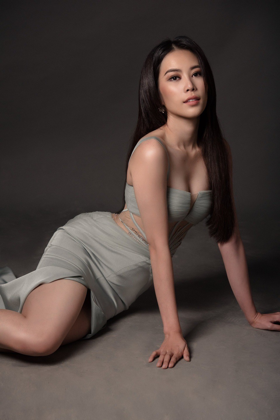 'Team qua đường' chụp lén phơi bày thái độ thật của bạn trai dành cho Nam Em sau ồn ào - Ảnh 1