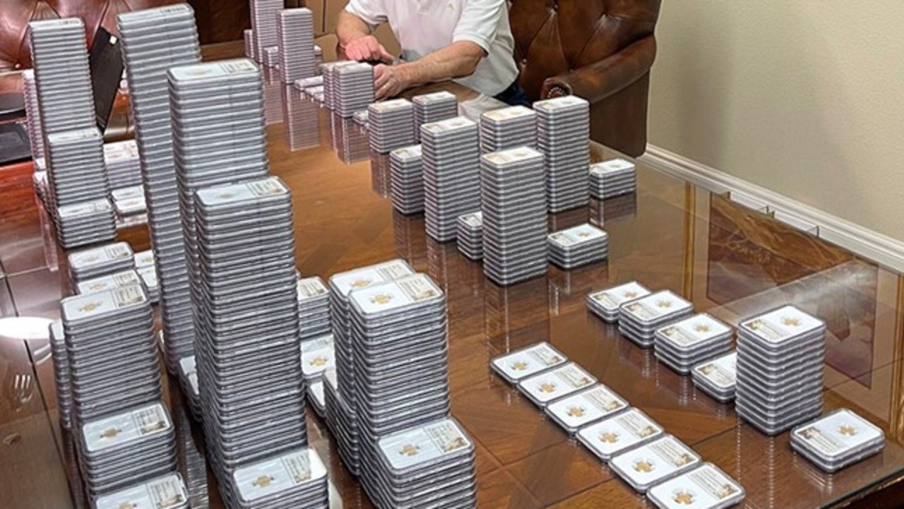 Hơn 800 đồng tiền sau khi chúng được xác thực. Ảnh GovMint