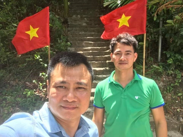 Tình bạn kéo dài của Xuân Bắc và Tự Long khiến bao người ngưỡng mộ. Ảnh: FBNV Tình bạn kéo dài của Xuân Bắc và Tự Long khiến bao người ngưỡng mộ. Ảnh: FBNV