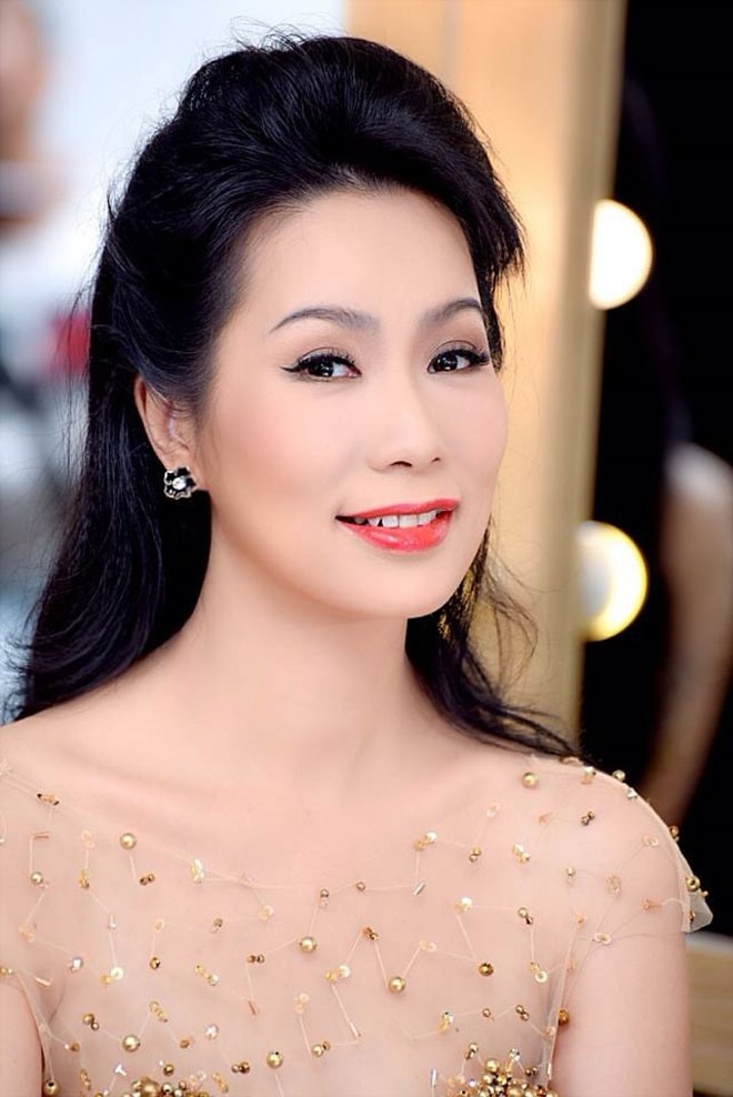 Trịnh Kim Chi khoe dáng 'bạo' ở tuổi 51, sắc vóc có chuẩn cựu hoa hậu?