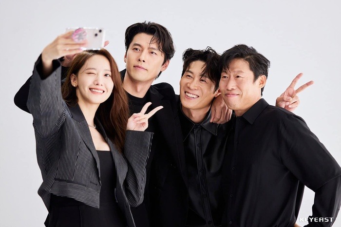 Đang chờ đón con đầu lòng ra đời, Hyun Bin 'nở mày nở mặt' khi nhận được tin vui 