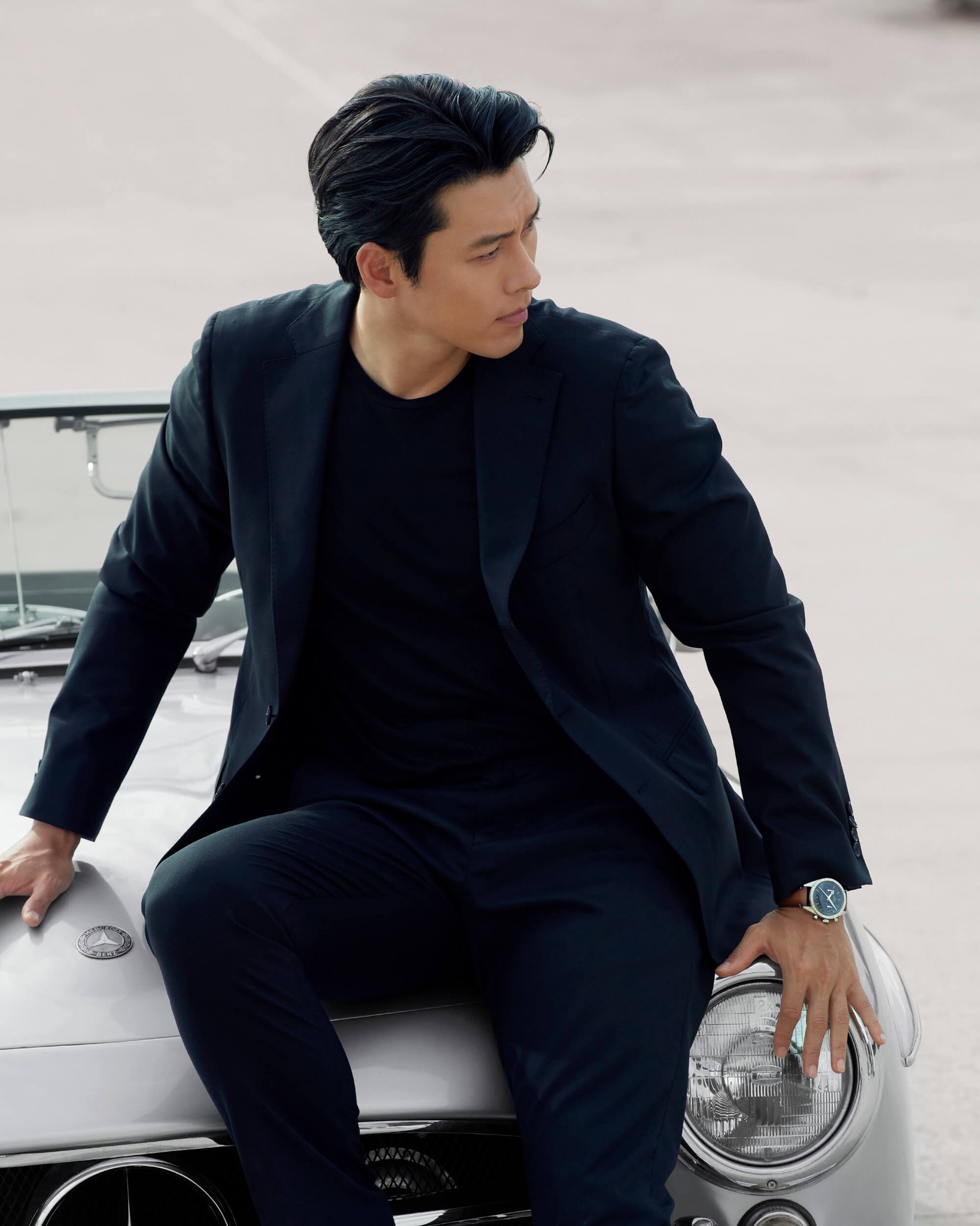 Lên chức bố, Hyun Bin vẫn đủ sức 'đốn gục' trái tim người hâm mộ với bộ hình cực phẩm mới - Ảnh 2 Lên chức bố, Hyun Bin vẫn đủ sức 'đốn gục' trái tim người hâm mộ với bộ hình cực phẩm mới - Ảnh 2