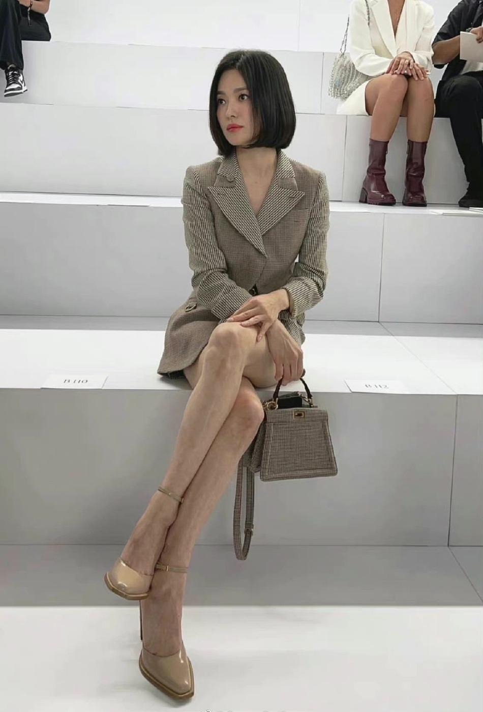 Song Hye Kyo để lộ tình trạng đáng báo động sau khi trở về Hàn Quốc cùng thời gian với Lee Min Ho