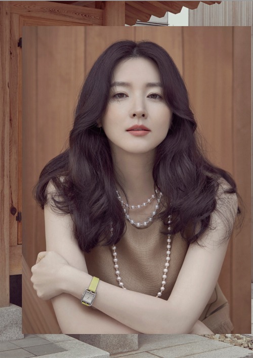 'Chị đại' showbiz Hàn công khai khen ngợi Son Ye Jin, Song Hye Kyo bị 'lép vế'