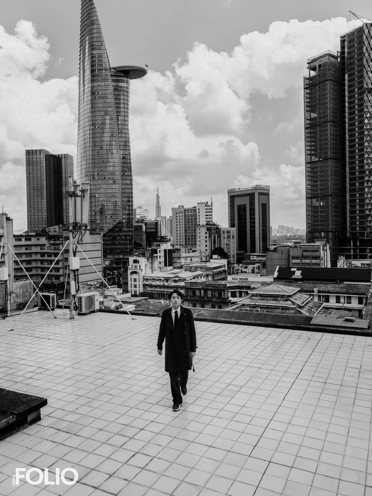 Trấn Thành thể hiện phong thái, bản lĩnh trong bộ ảnh mới. Ảnh: FBNV