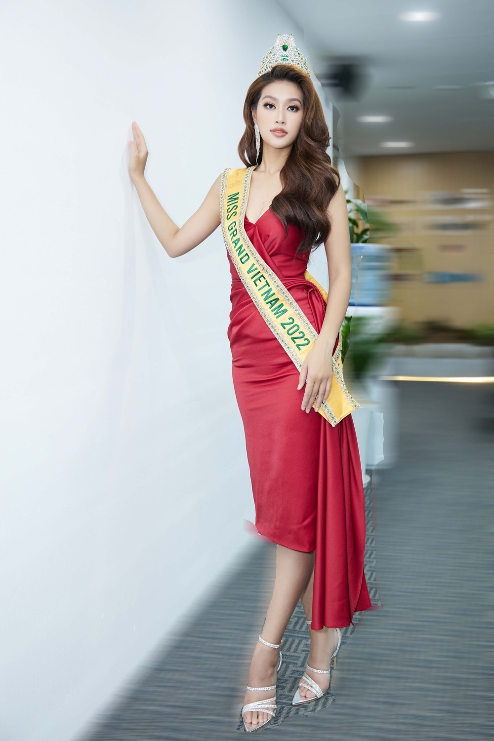 Thiên Ân có lối hành xử đáng khâm phục sau khi bị chủ tịch Miss Grand đánh giá thấp ngoại hình - Ảnh 1