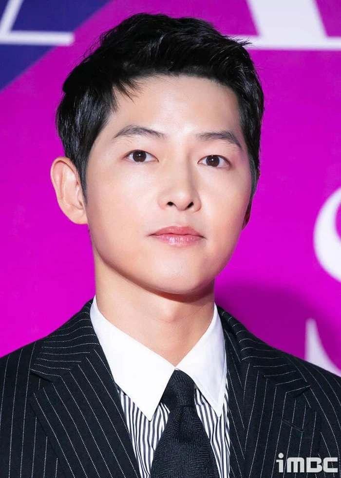 Song Joong Ki là người rất tiết kiệm với bản thân. Ảnh: Internet Song Joong Ki là người rất tiết kiệm với bản thân. Ảnh: Internet
