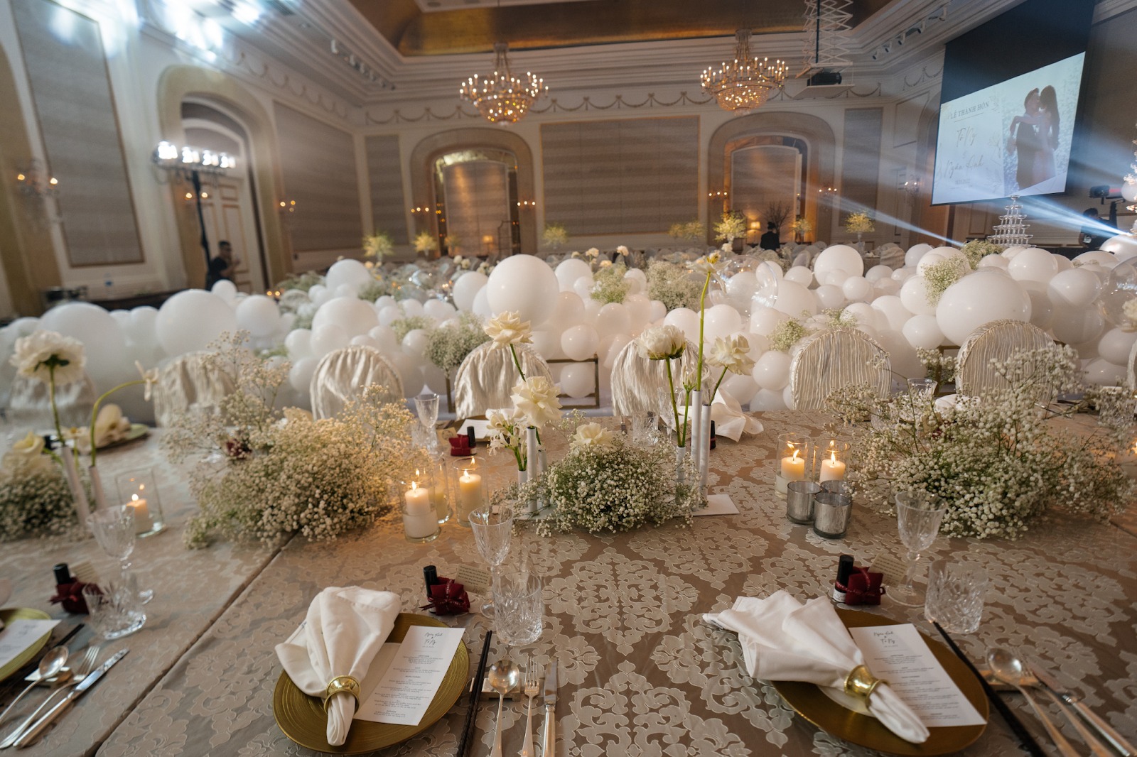 Không gian đám cưới hoành tráng của Lê Âu Ngân Anh. Ảnh: Internet