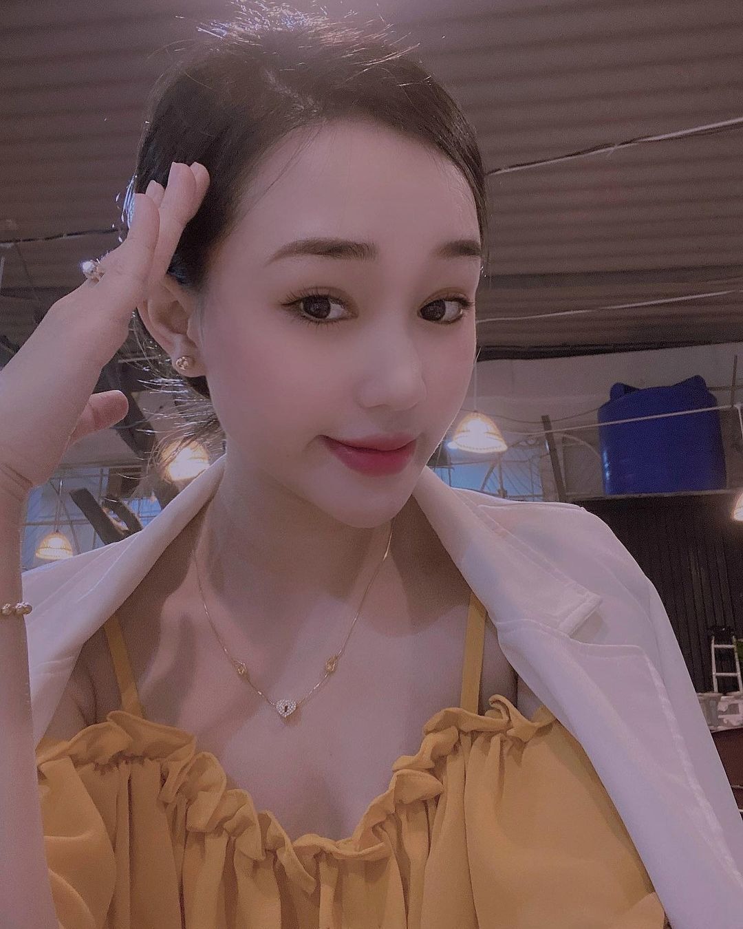 Vợ Hồ Tấn Tài: Nhan sắc đời thường tựa hotgirl, vóc dáng quyến rũ khó ai sánh bằng - Ảnh 3