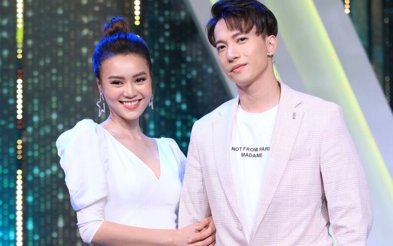 Ninh Dương Lan Ngọc và ST vô cùng thân thiết. Ảnh: Internet Ninh Dương Lan Ngọc và ST vô cùng thân thiết. Ảnh: Internet
