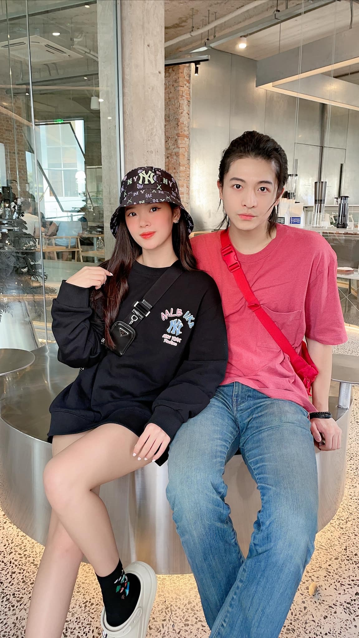 Midu hội ngộ Harry Lu. Ảnh: FBNV