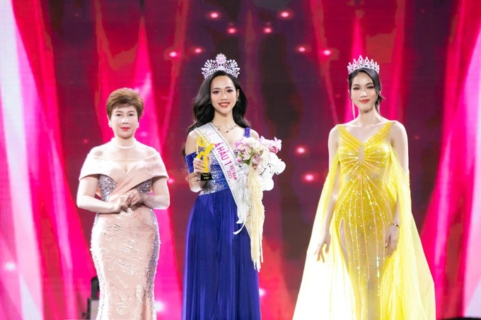 Á hậu Phương Anh phân trần về chiếc váy 'phản chủ' tại Hoa hậu Việt Nam 2022 Á hậu Phương Anh phân trần về chiếc váy 'phản chủ' tại Hoa hậu Việt Nam 2022