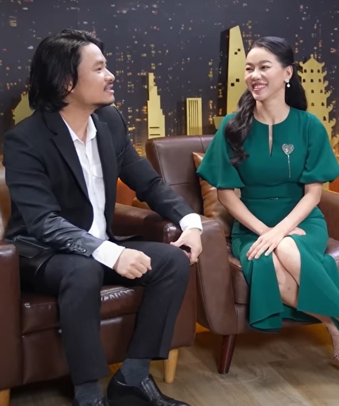 'Bà trùm hoa hậu' Phạm Kim Dung và câu chuyện tình chưa từng hé lộ với đạo diễn Hoàng Nhật Nam 'Bà trùm hoa hậu' Phạm Kim Dung và câu chuyện tình chưa từng hé lộ với đạo diễn Hoàng Nhật Nam