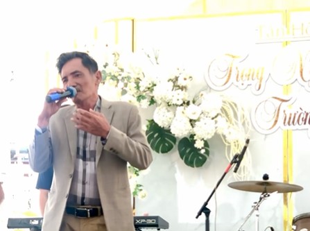 Thương Tín hiện diện tại đám cưới. Ảnh: Internet Thương Tín hiện diện tại đám cưới. Ảnh: Internet