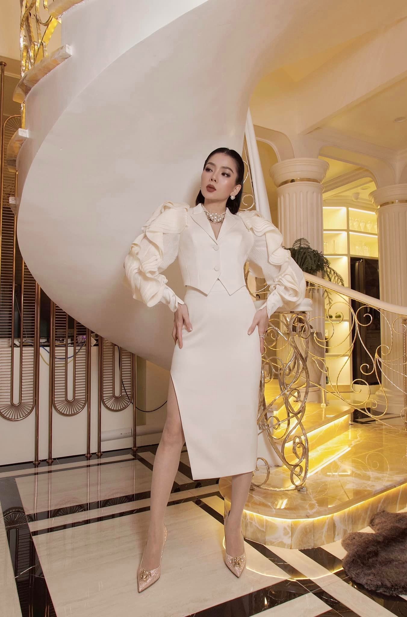 Lệ Quyên ngày một xinh đẹp, quyến rũ. Ảnh: Internet