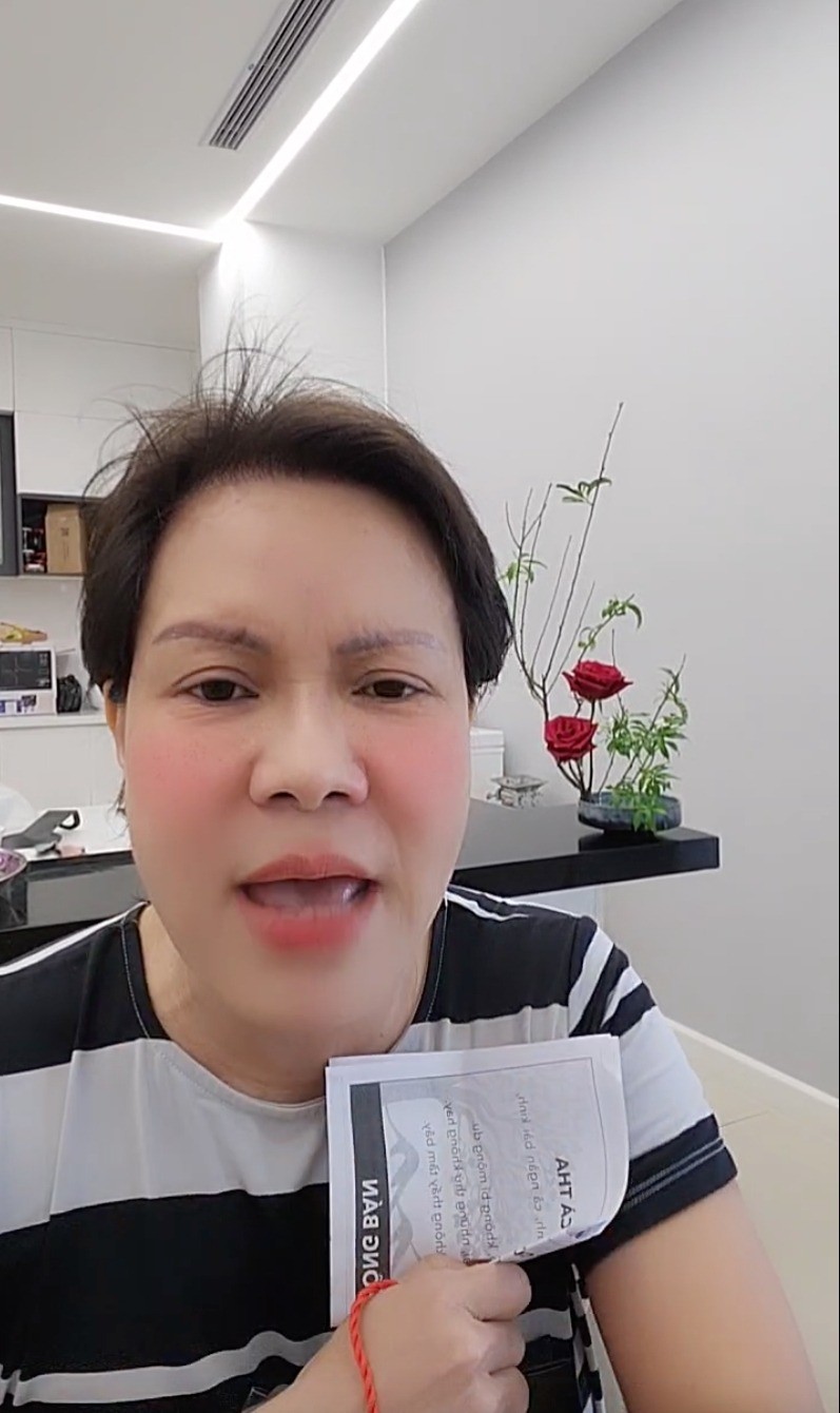 Việt Hương bất ngờ bị tố lừa đảo, nữ nghệ sĩ nói gì? - Ảnh 1 Việt Hương bất ngờ bị tố lừa đảo, nữ nghệ sĩ nói gì? - Ảnh 1