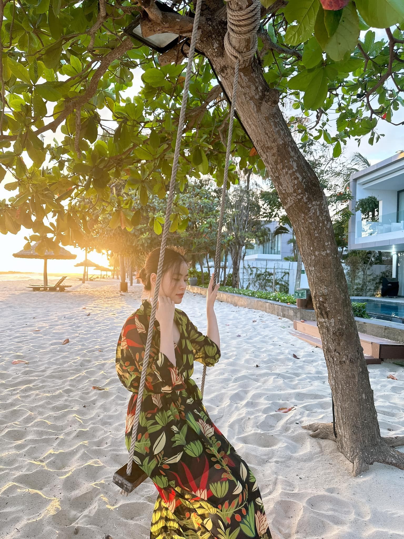 Hoàng Thùy Linh nhan sắc ngày một thăng hạng. Ảnh: FBNV